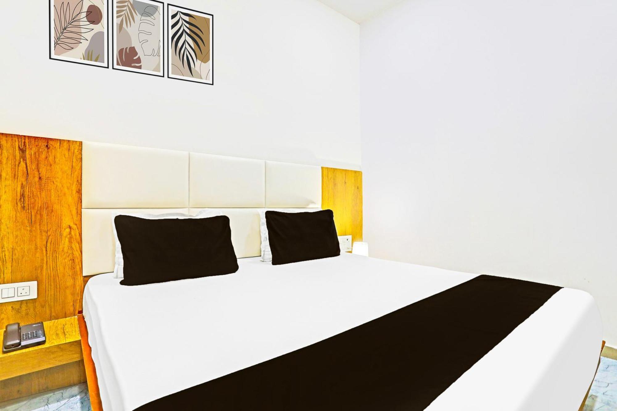 Super Collection O Adajan Formerly Hotel Western Inn Surat Luaran gambar